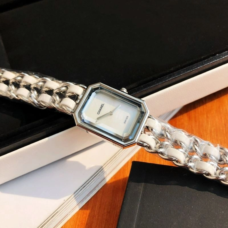 CHANEL Watches Popular 181537