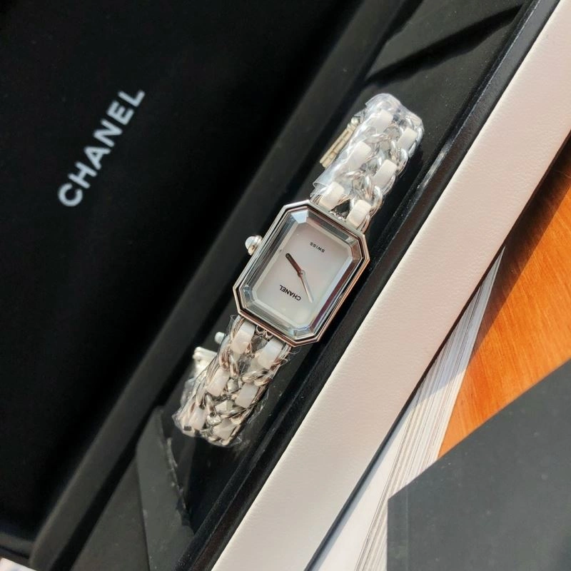 CHANEL Watches Popular 181537