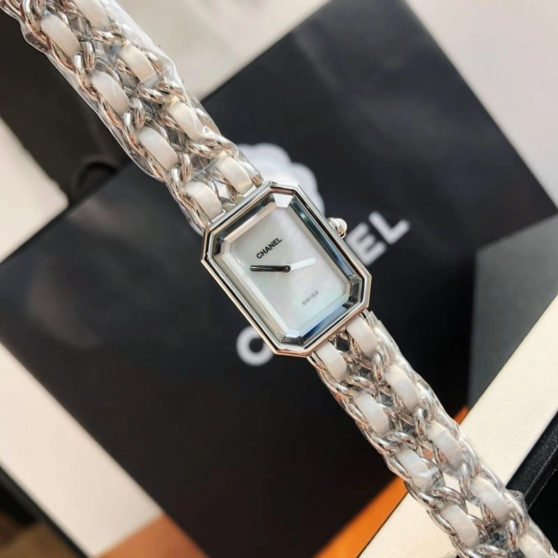 CHANEL Watches Popular 181537