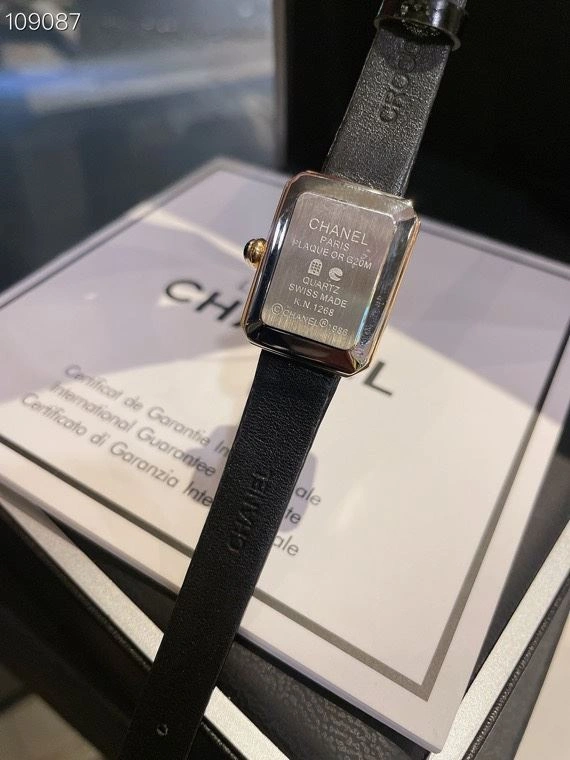Chic CHANEL Watches 181511