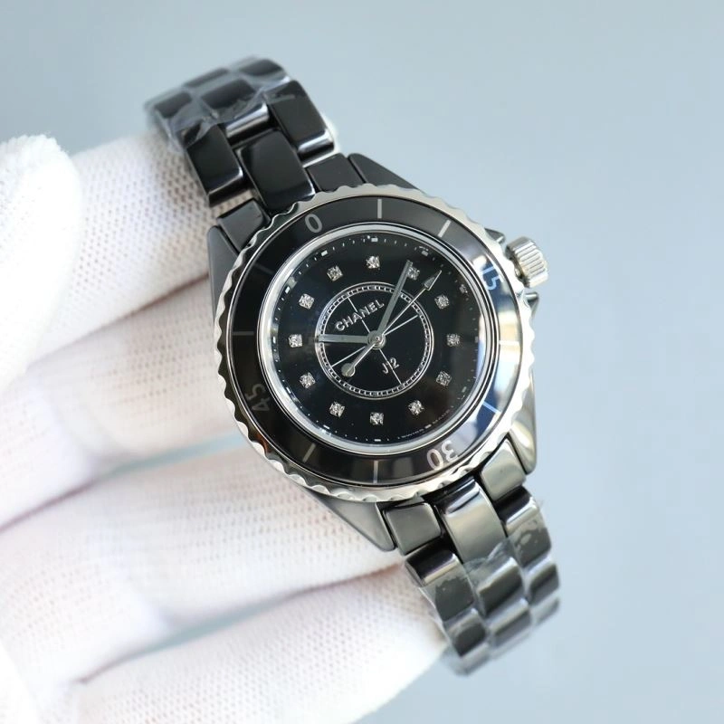 UrbanChic CHANEL Watches 181509