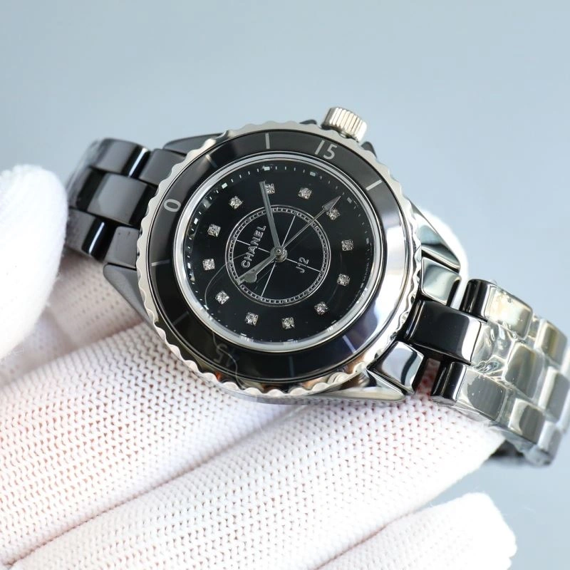 UrbanChic CHANEL Watches 181509