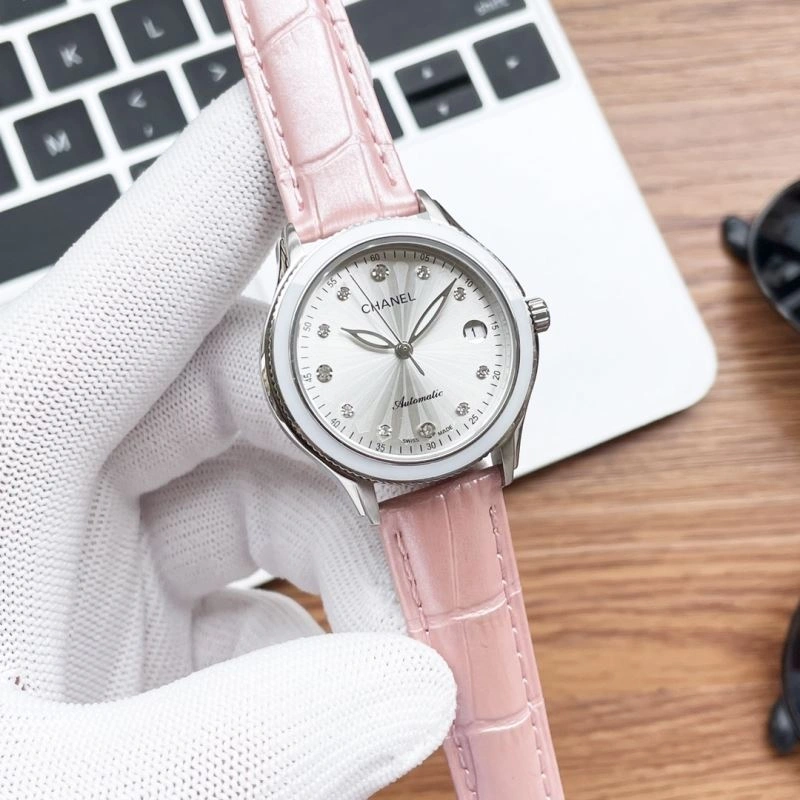 Supportive CHANEL Watches 181508