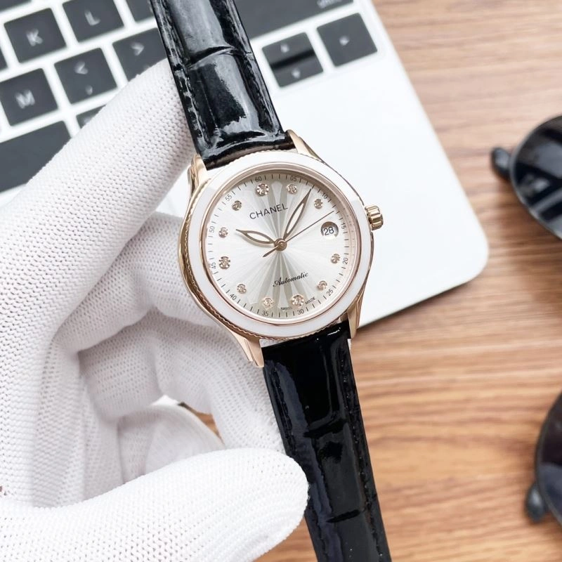 Supportive CHANEL Watches 181508