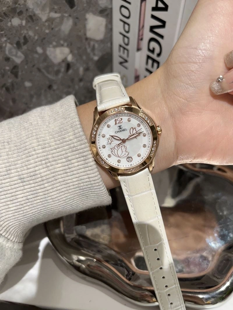 CHANEL Watches FashionForward 181498