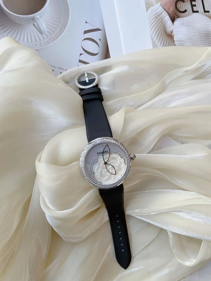 Attractive CHANEL Watches 181477