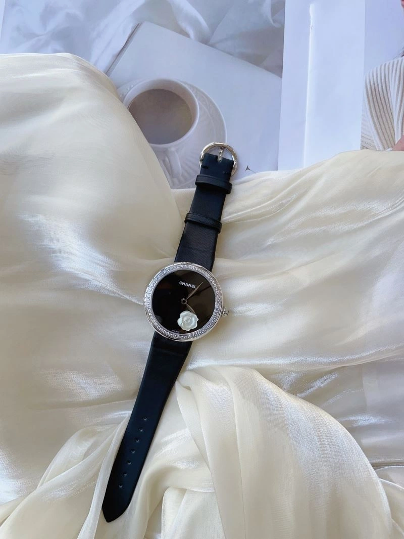 Neat CHANEL Watches 181488