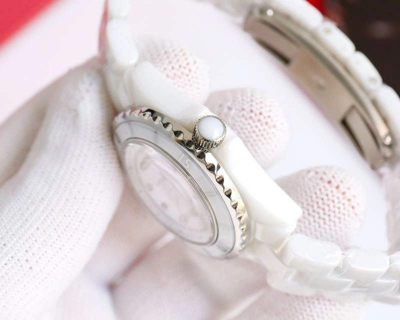 WaterResistant CHANEL Watches 181493