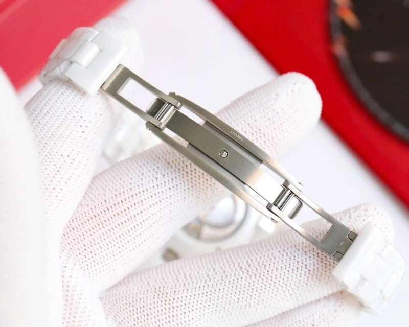 WaterResistant CHANEL Watches 181493