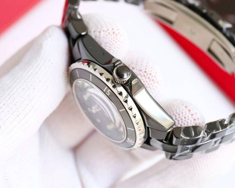Effortless CHANEL Watches 181487