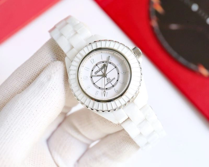Sleek CHANEL Watches 181495