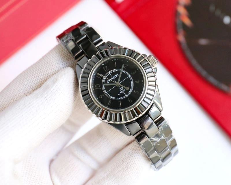 Sleek CHANEL Watches 181495