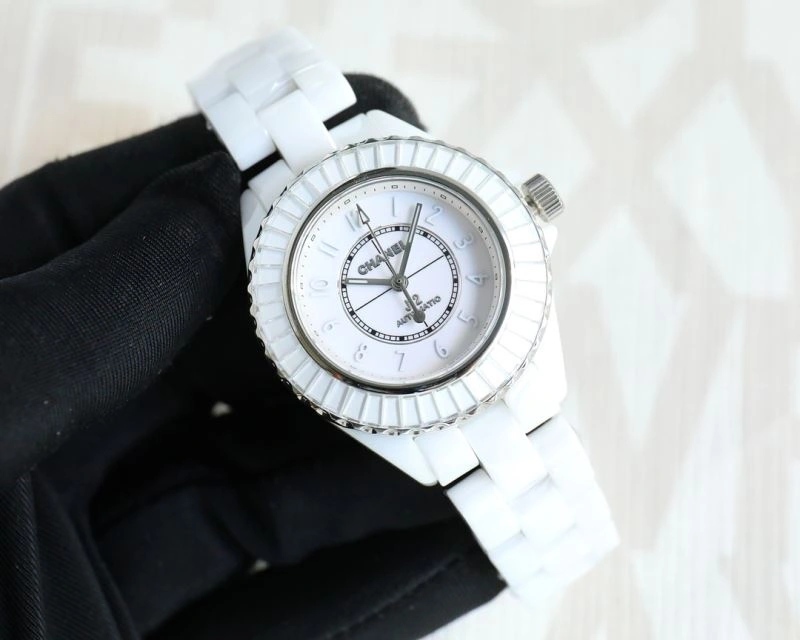 Comfortable CHANEL Watches 181484