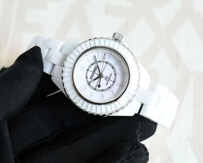 Comfortable CHANEL Watches 181484