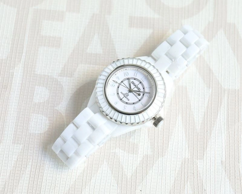 Comfortable CHANEL Watches 181484