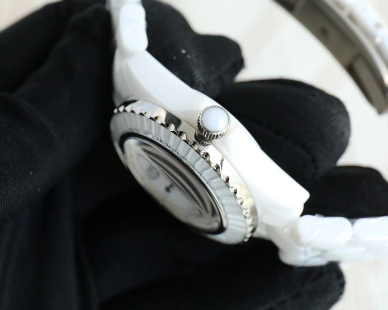 Comfortable CHANEL Watches 181484