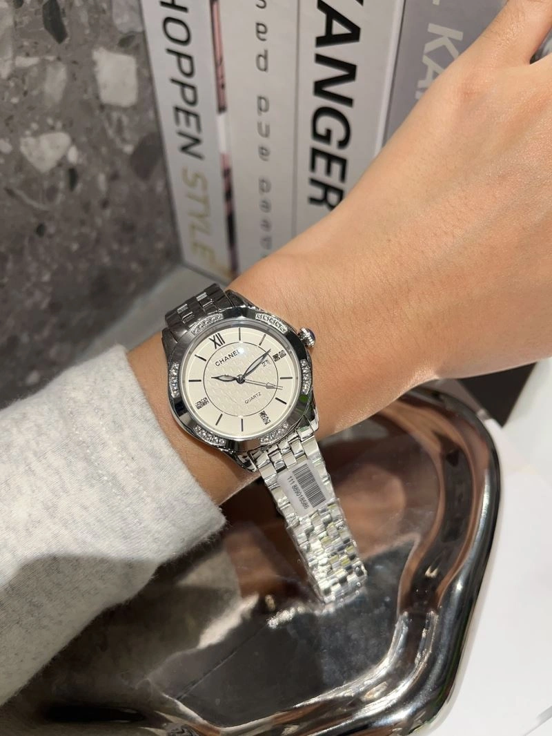 ZipUp CHANEL Watches 181497
