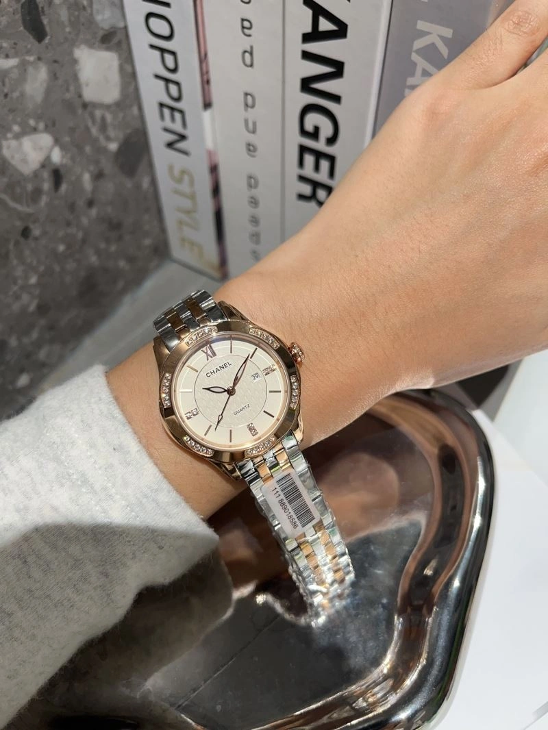 ZipUp CHANEL Watches 181497