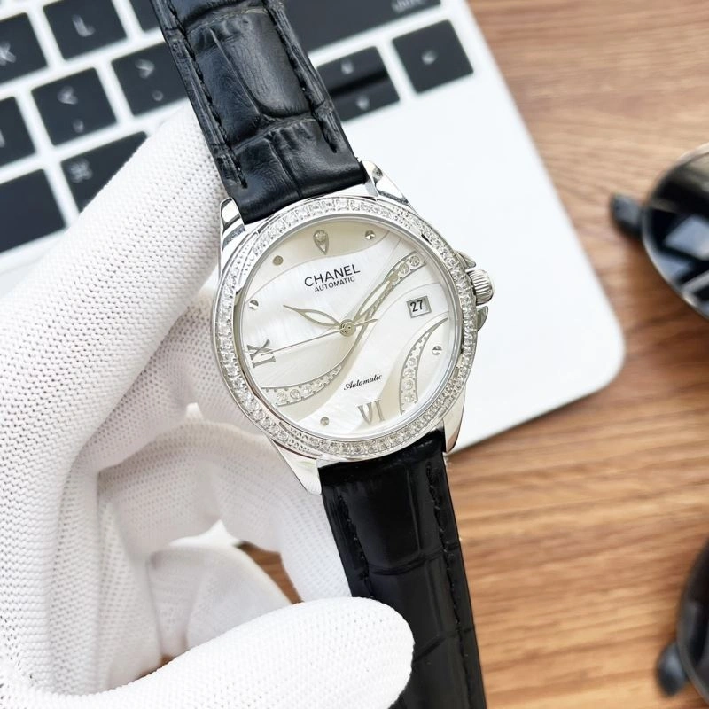 ZipUp CHANEL Watches 181471