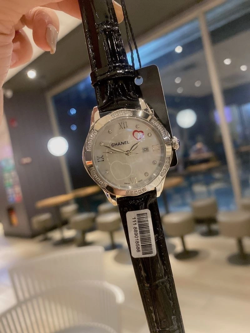 Resilient CHANEL Watches 181463