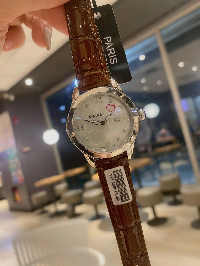 Resilient CHANEL Watches 181463