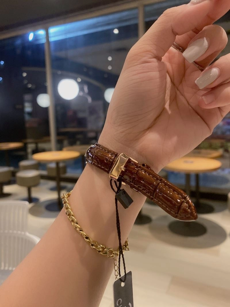Resilient CHANEL Watches 181463