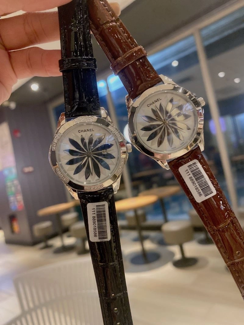 Modern CHANEL Watches 181436