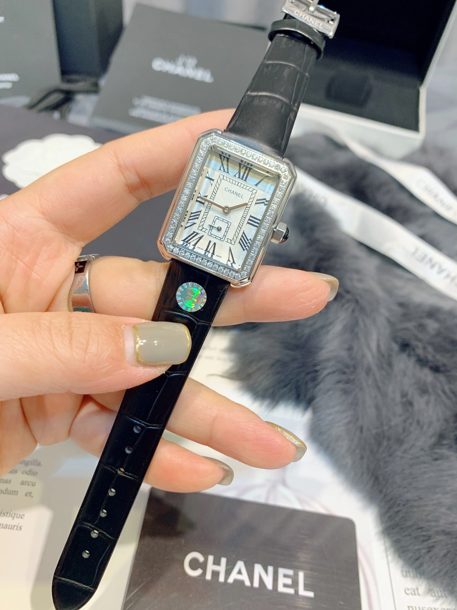 WellDesigned CHANEL Watches 181430