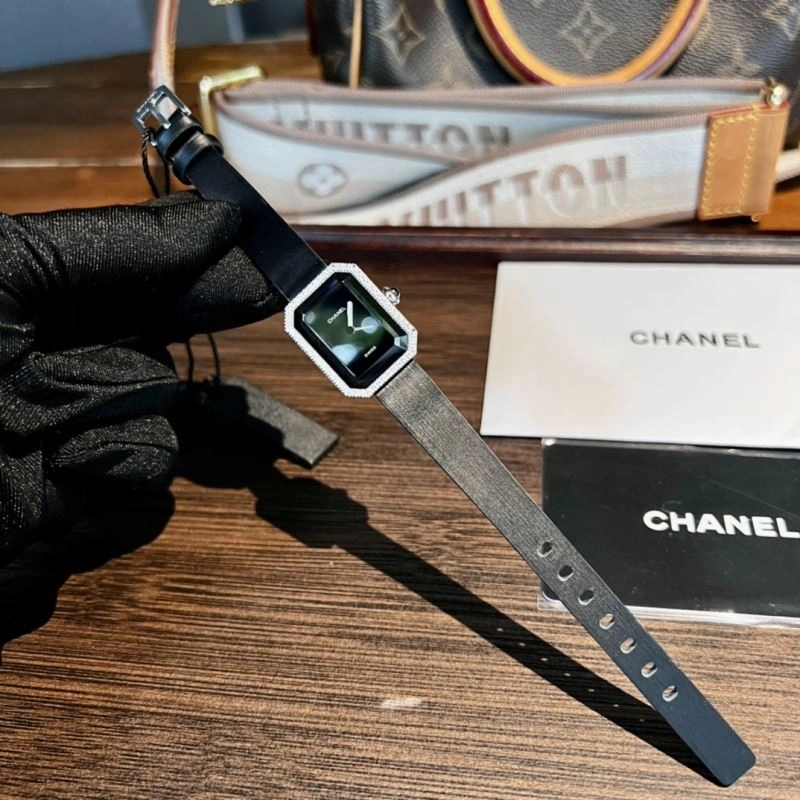 EasyMatch CHANEL Watches 181428