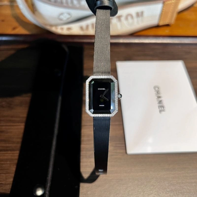TimelessDesign CHANEL Watches 181423