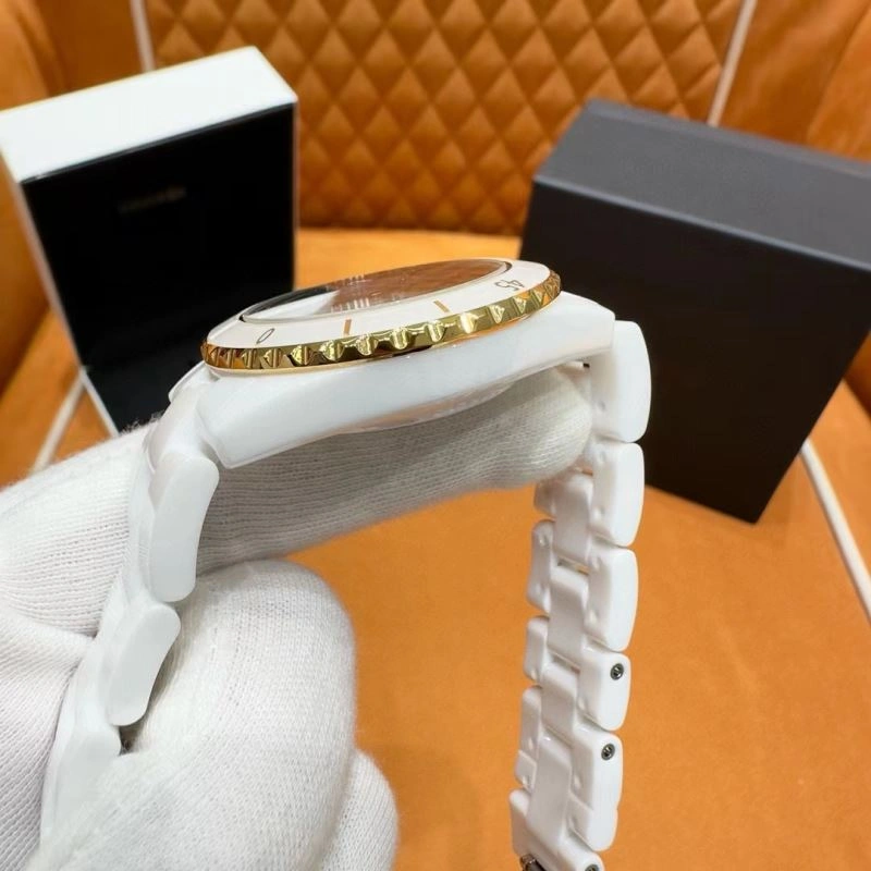 Chic CHANEL Watches 181317