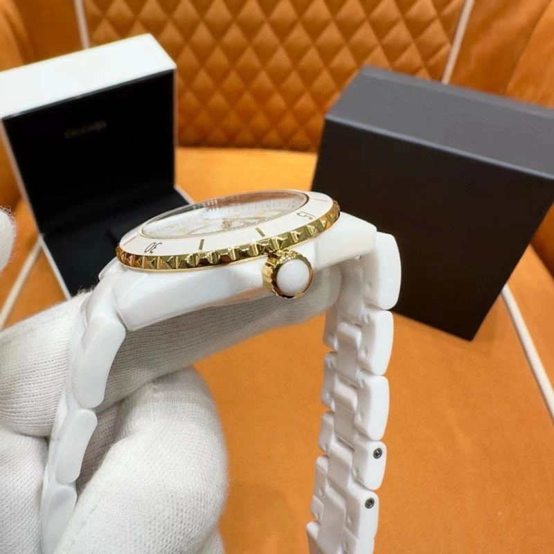 Chic CHANEL Watches 181317