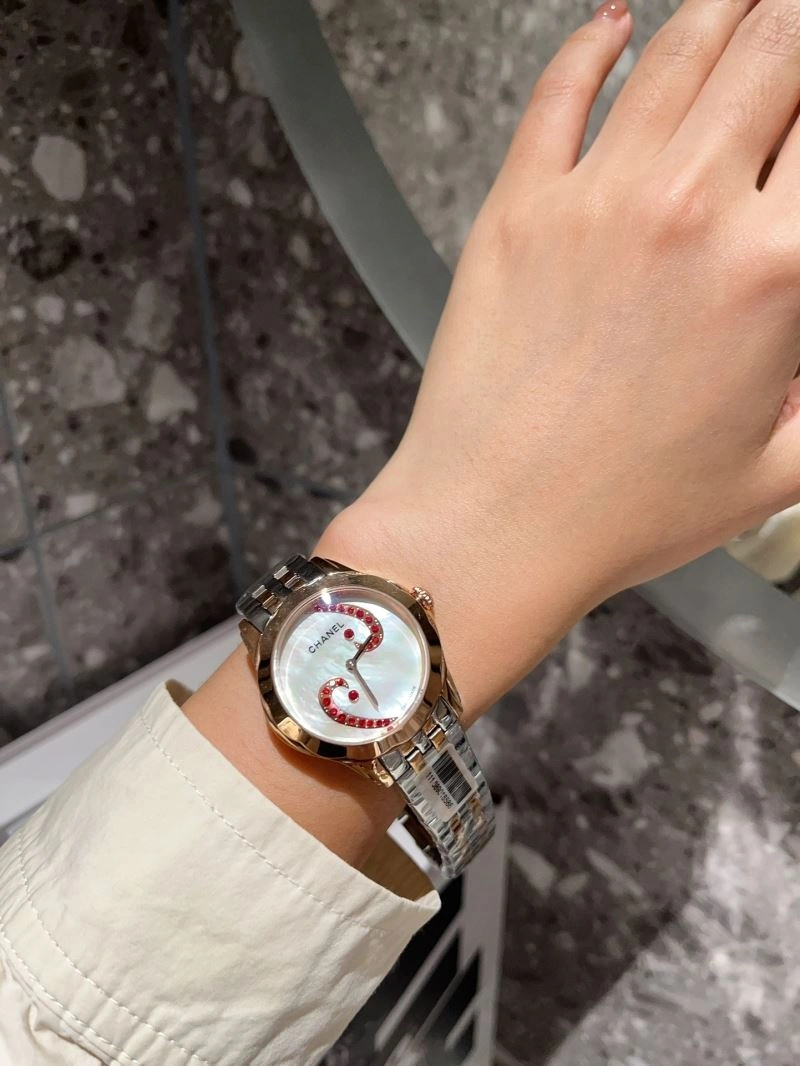 Popular CHANEL Watches 181337