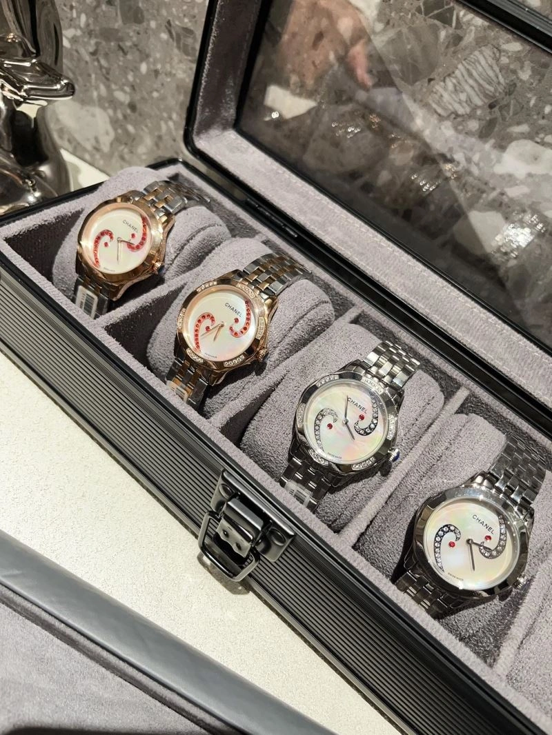 Popular CHANEL Watches 181337