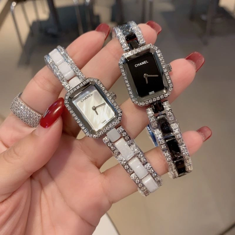 TravelReady CHANEL Watches 181318