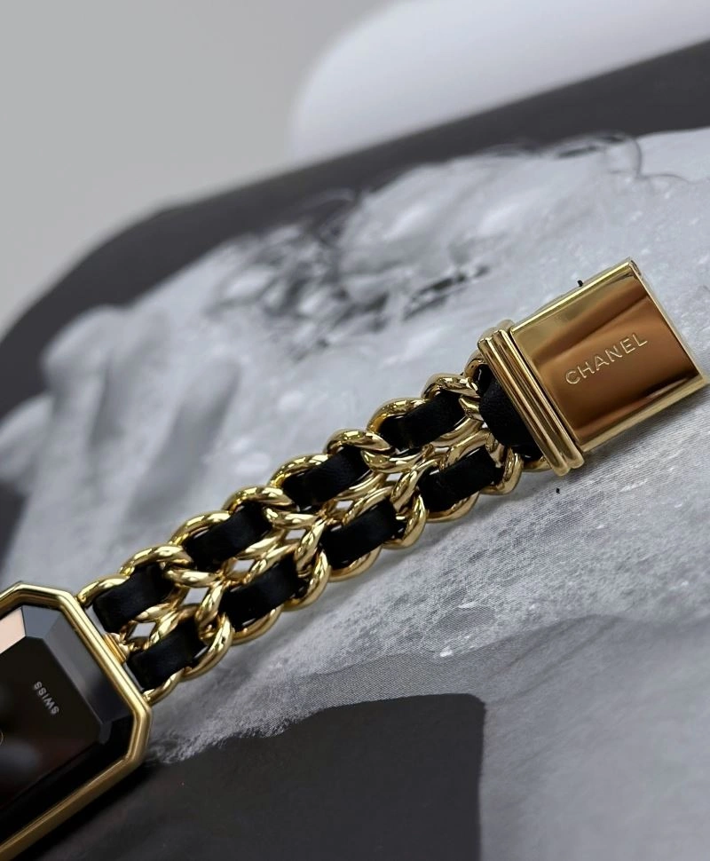 CHANEL Watches Elegant 181319