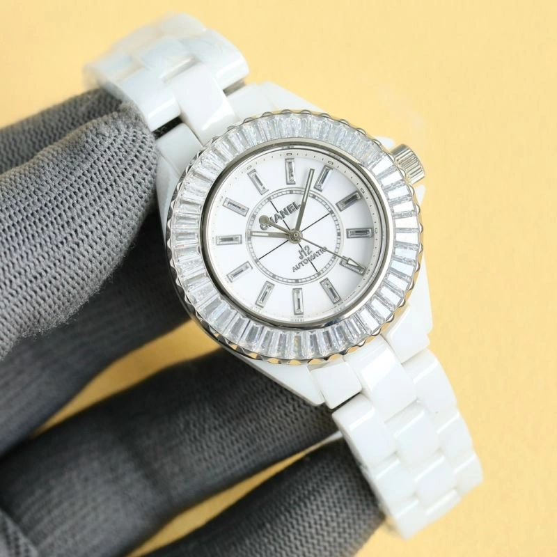 Neat CHANEL Watches 181310