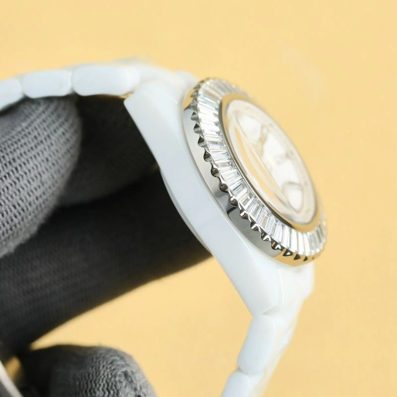 Neat CHANEL Watches 181310