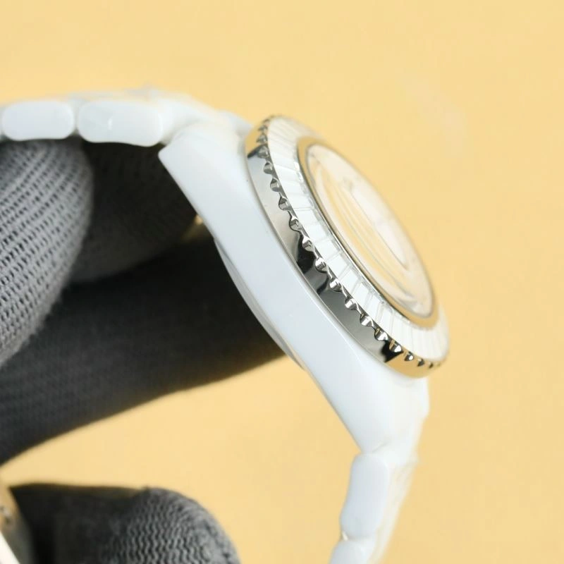 Unique CHANEL Watches 181311