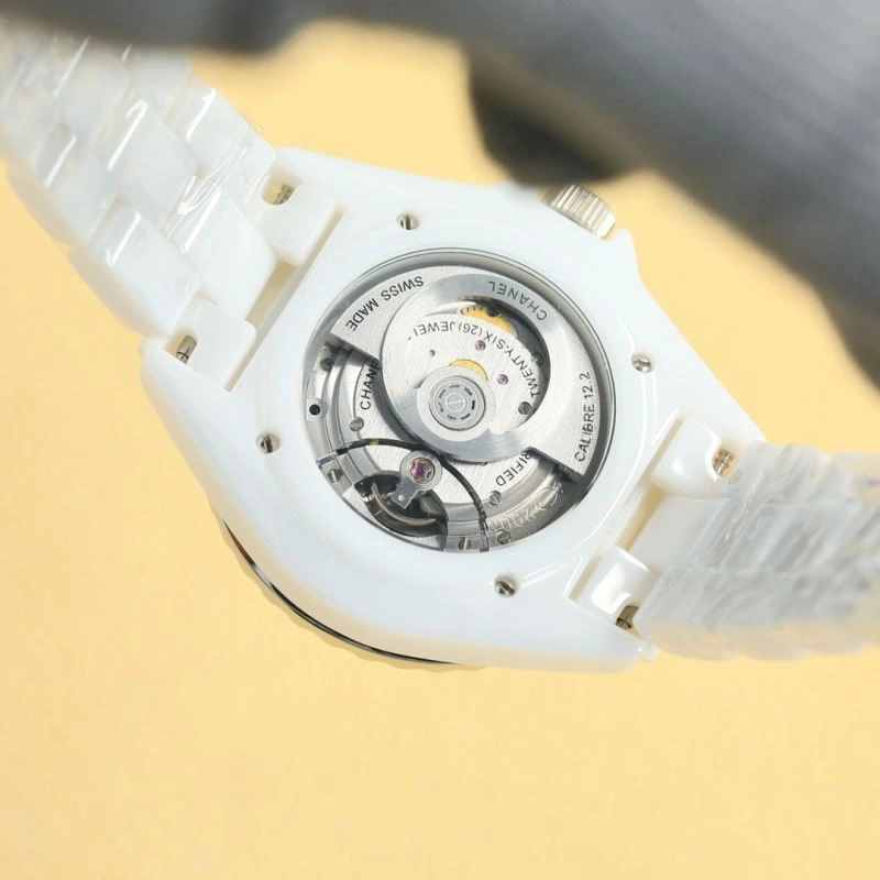 Unique CHANEL Watches 181311
