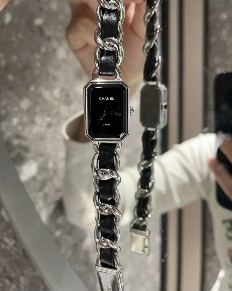 WellDesigned CHANEL Watches 181307
