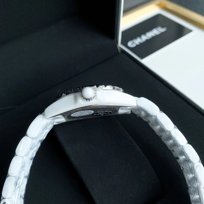WaterResistant CHANEL Watches 181290