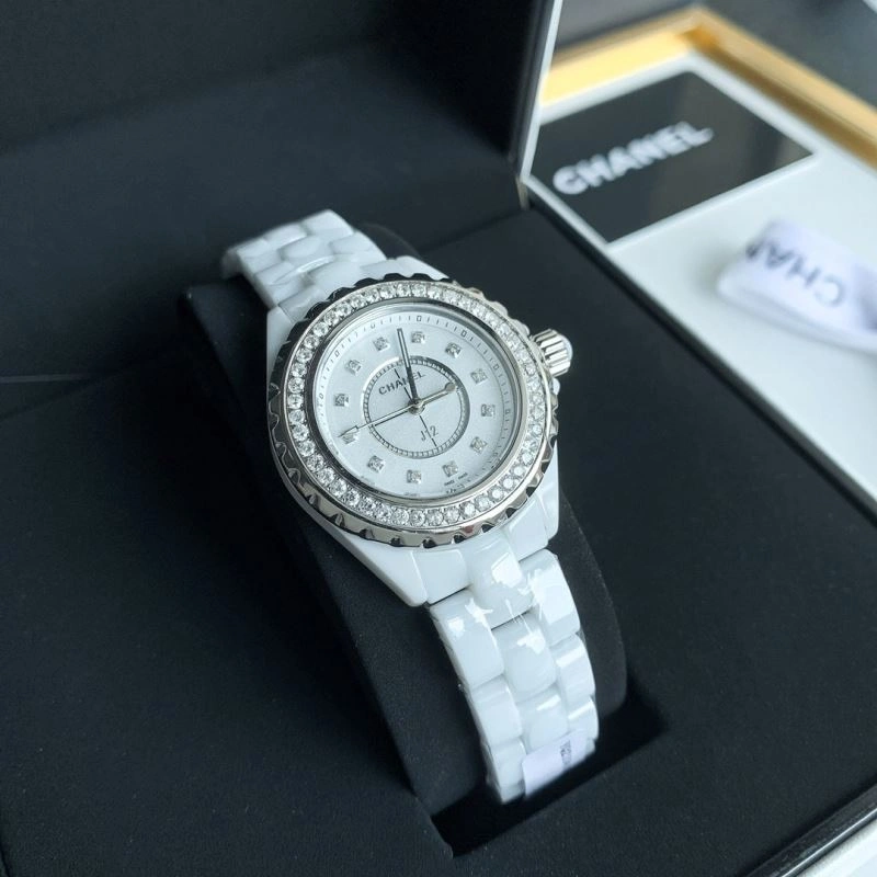 Timeless CHANEL Watches 181296