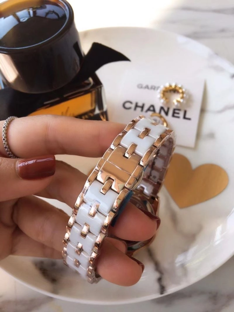Comfortable CHANEL Watches 181302