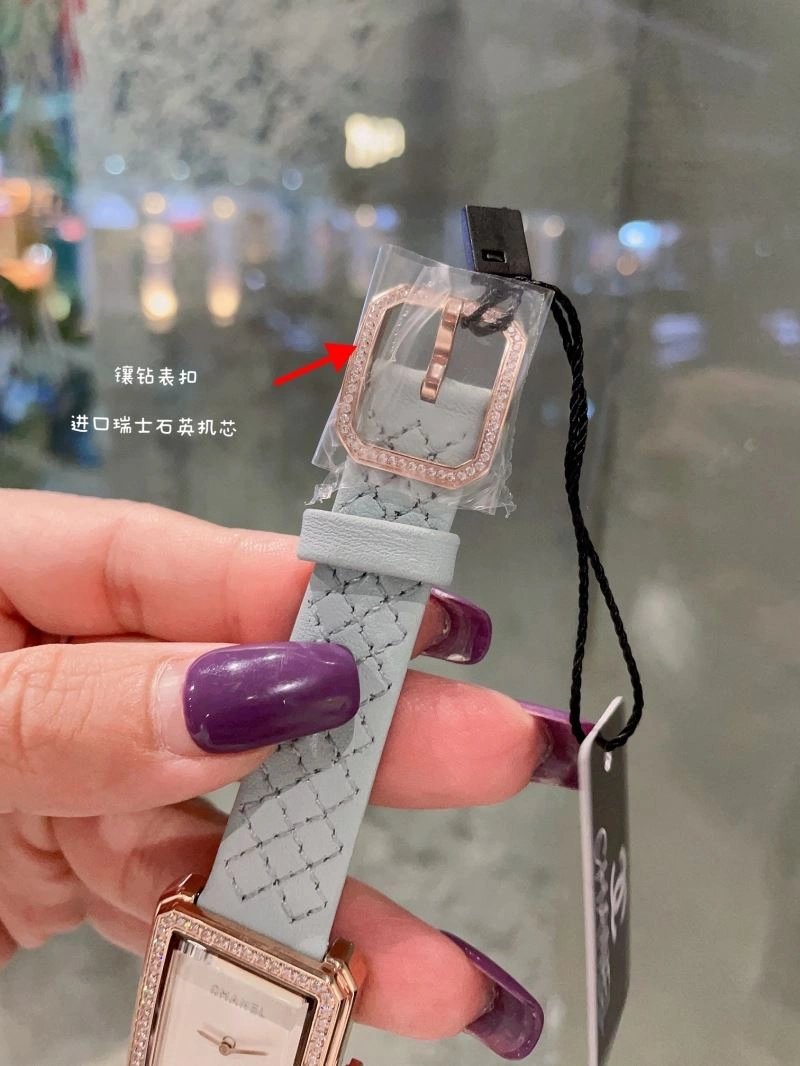 Contemporary CHANEL Watches 181277