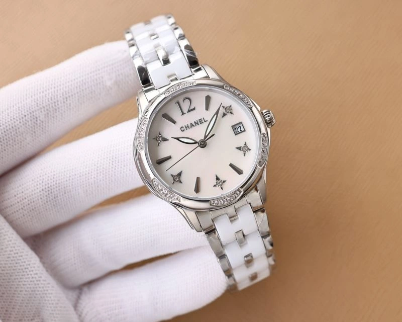 Sporty CHANEL Watches 181257