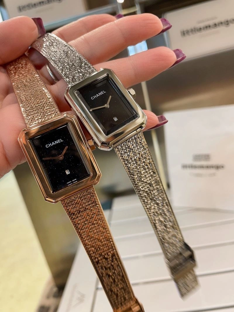 Attractive CHANEL Watches 181247