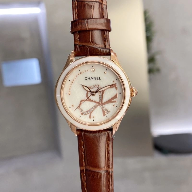 Minimalist CHANEL Watches 181260