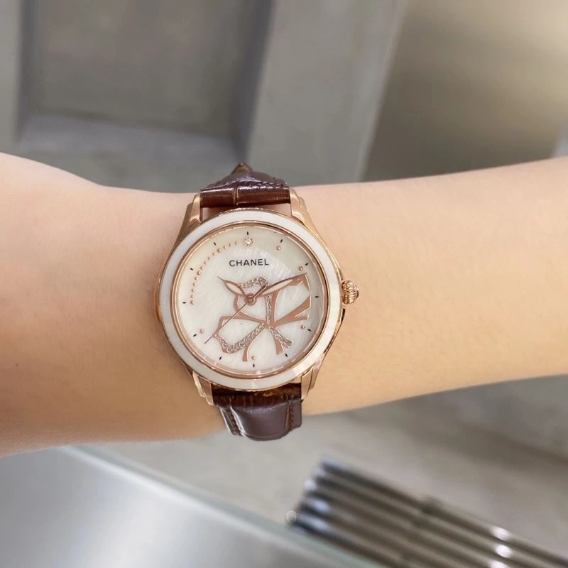 Minimalist CHANEL Watches 181260