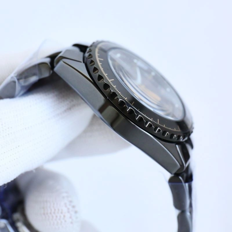 Contemporary CHANEL Watches 181253